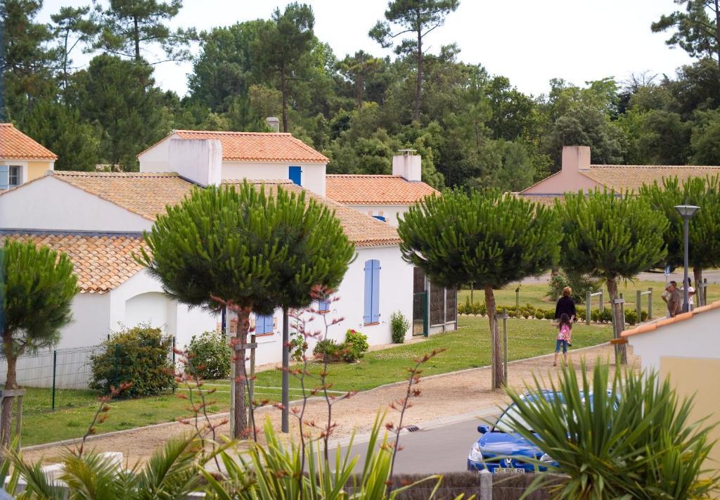 Madame Vacances Le Domaine De Vertmarines Saint-Jean-de-Monts Luaran gambar